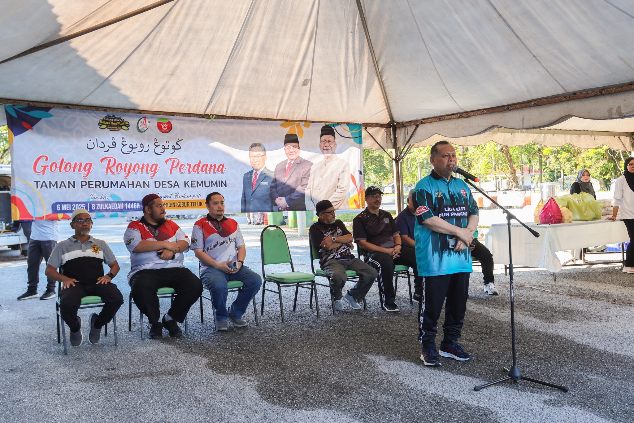 GOTONG-ROYONG PERDANA MPKB-BRI SEMPENA PROGRAM KELANTANKU BERSIH 2025 DI TAMAN DESA KEMUMIN PENGKALAN CHEPA