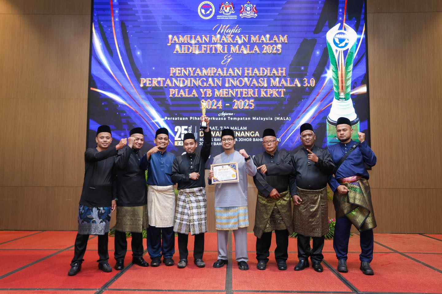 MAJLIS PENYAMPAIAN HADIAH PERTANDINGAN INOVASI PERINGKAT AKHIR MALA 3.0 PIALA YB MENTERI KPKT TAHUN 2024/2025