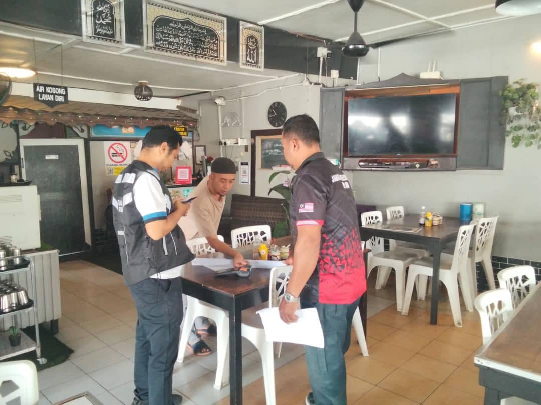 HARI%20KEPUTERAAN%201