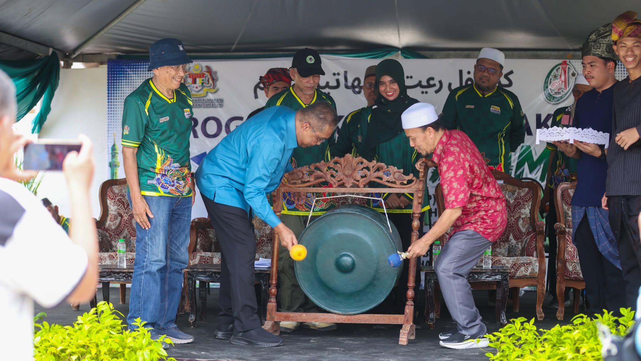 KARNIVAL%20RAKYAT