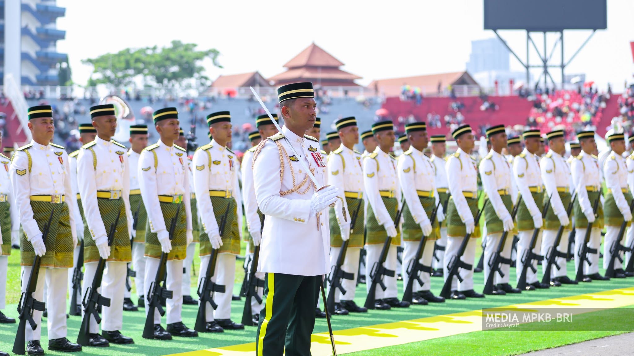 KEPUTERAAN10