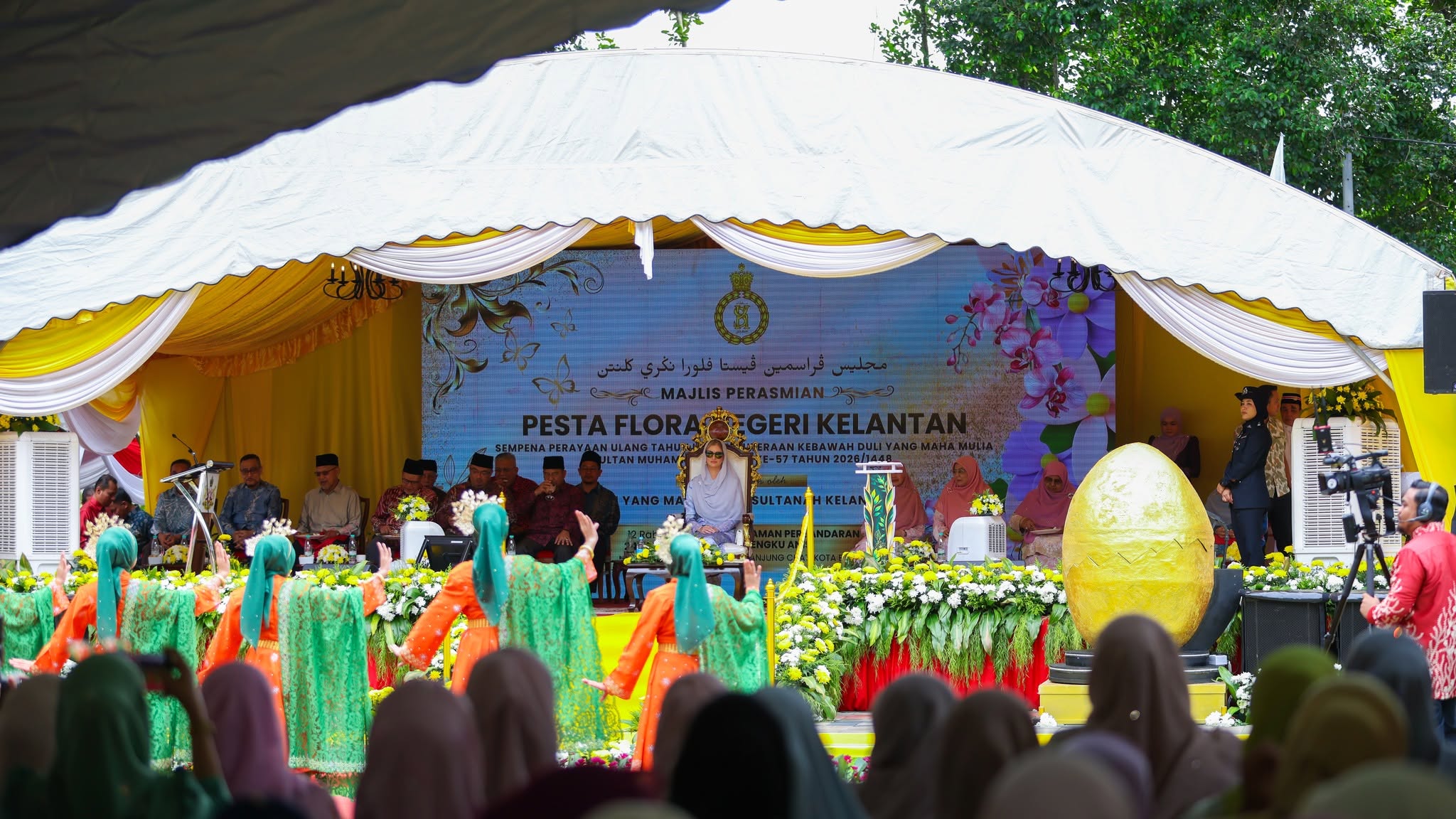 PESTA%20FLORA