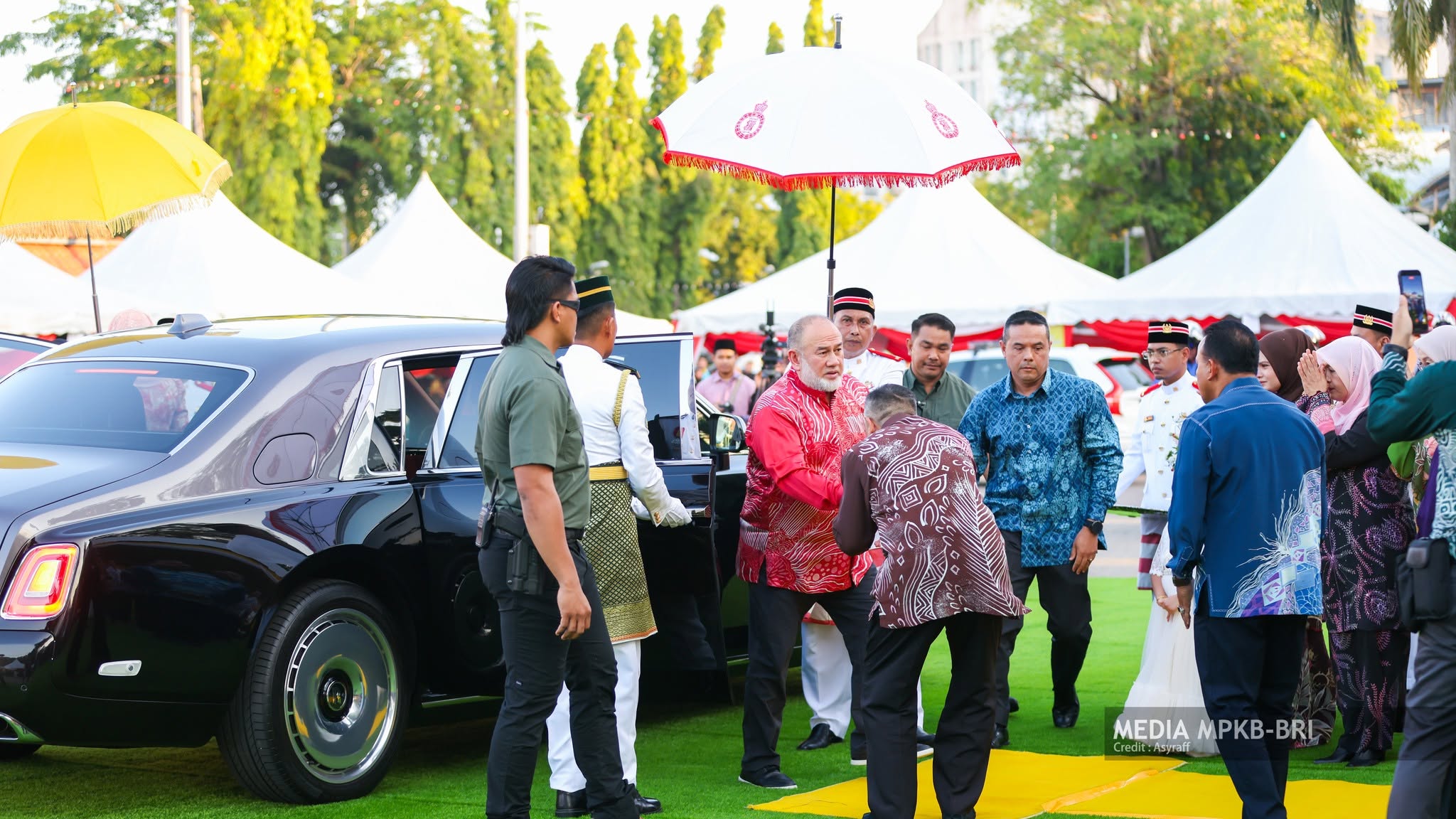MAJLIS%20TAMAN